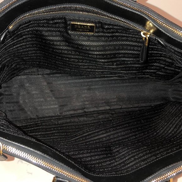 prada zipper authentic